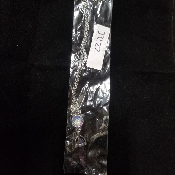 ✔SOLD✔ Purple Mermaid Scale Stone Necklace - Picture 2 of 3